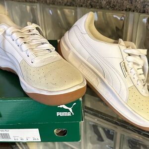 PUMA California Exotic Sneakers